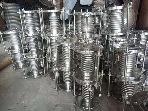 <a href='/default.html'>金属波纹补偿器</a>